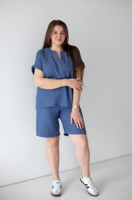 Костюм жіночий